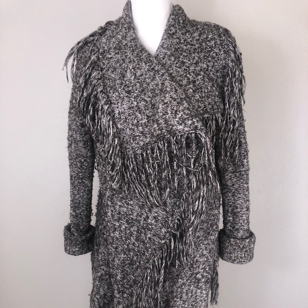 Women’s Wrap sweater